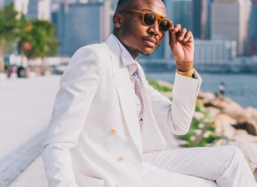 Những Mẫu Vest Dành Cho Các Chú Rể Trong Mùa Thu Này